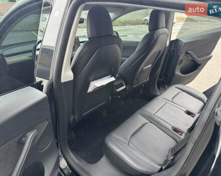 Черный Тесла Model Y, объемом двигателя 0 л и пробегом 68 тыс. км за 25000 $, фото 11 на Automoto.ua