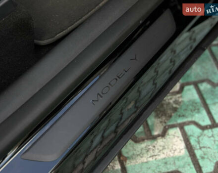 Черный Тесла Model Y, объемом двигателя 0 л и пробегом 136 тыс. км за 26199 $, фото 57 на Automoto.ua