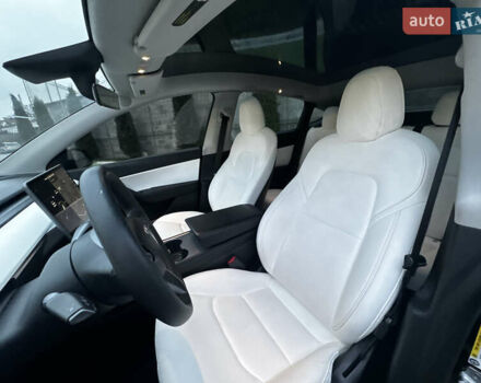 Черный Тесла Model Y, объемом двигателя 0 л и пробегом 85 тыс. км за 28000 $, фото 11 на Automoto.ua