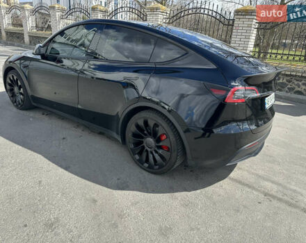 Черный Тесла Model Y, объемом двигателя 0 л и пробегом 36 тыс. км за 40800 $, фото 5 на Automoto.ua
