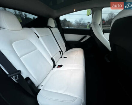 Черный Тесла Model Y, объемом двигателя 0 л и пробегом 85 тыс. км за 28000 $, фото 34 на Automoto.ua