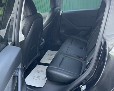 Черный Тесла Model Y, объемом двигателя 0 л и пробегом 65 тыс. км за 25500 $, фото 17 на Automoto.ua