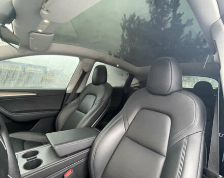 Черный Тесла Model Y, объемом двигателя 0 л и пробегом 56 тыс. км за 27500 $, фото 27 на Automoto.ua