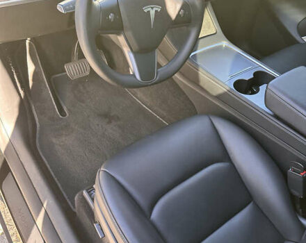 Чорний Тесла Model Y, об'ємом двигуна 0 л та пробігом 53 тис. км за 26500 $, фото 3 на Automoto.ua