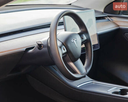 Чорний Тесла Model Y, об'ємом двигуна 0 л та пробігом 130 тис. км за 25500 $, фото 52 на Automoto.ua
