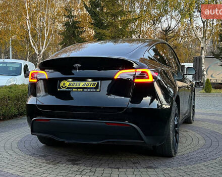 Черный Тесла Model Y, объемом двигателя 0 л и пробегом 121 тыс. км за 25750 $, фото 6 на Automoto.ua