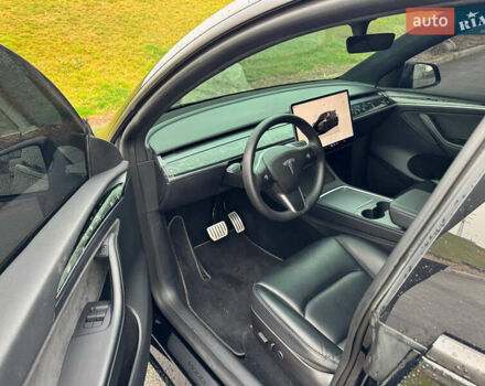 Чорний Тесла Model Y, об'ємом двигуна 0 л та пробігом 53 тис. км за 30500 $, фото 13 на Automoto.ua