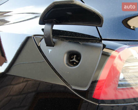 Чорний Тесла Model Y, об'ємом двигуна 0 л та пробігом 130 тис. км за 25500 $, фото 43 на Automoto.ua