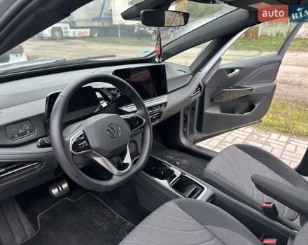 Черный Тесла Model Y, объемом двигателя 0 л и пробегом 49 тыс. км за 27555 $, фото 17 на Automoto.ua