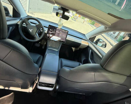 Черный Тесла Model Y, объемом двигателя 0 л и пробегом 79 тыс. км за 31999 $, фото 37 на Automoto.ua