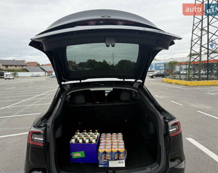 Тесла Model Y 2022 в Ужгороде на Automoto.ua Черный Тесла Model Y, объемом двигателя 0 л и пробегом 65 тыс. км за 26000 $, фото 6 на Automoto.ua