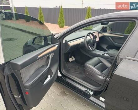 Черный Тесла Model Y, объемом двигателя 0 л и пробегом 52 тыс. км за 26300 $, фото 6 на Automoto.ua
