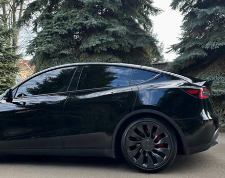 Черный Тесла Model Y, объемом двигателя 0 л и пробегом 40 тыс. км за 28500 $, фото 4 на Automoto.ua
