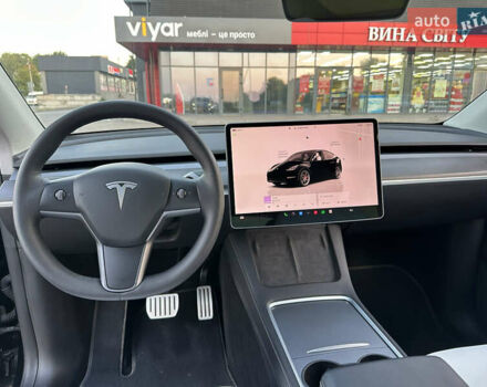 Чорний Тесла Model Y, об'ємом двигуна 0 л та пробігом 135 тис. км за 26499 $, фото 26 на Automoto.ua