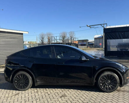 Черный Тесла Model Y, объемом двигателя 0 л и пробегом 51 тыс. км за 23200 $, фото 3 на Automoto.ua