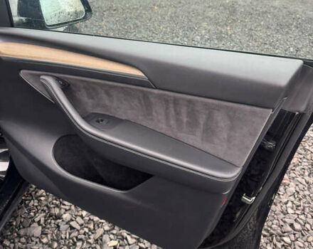 Черный Тесла Model Y, объемом двигателя 0 л и пробегом 224 тыс. км за 27500 $, фото 29 на Automoto.ua