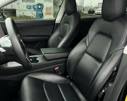 Черный Тесла Model Y, объемом двигателя 0 л и пробегом 61 тыс. км за 22900 $, фото 21 на Automoto.ua