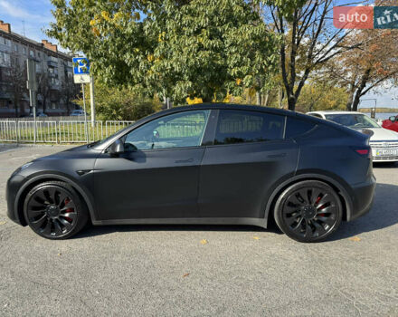 Черный Тесла Model Y, объемом двигателя 0 л и пробегом 50 тыс. км за 39999 $, фото 5 на Automoto.ua
