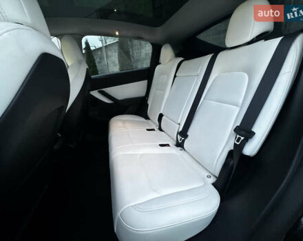 Черный Тесла Model Y, объемом двигателя 0 л и пробегом 85 тыс. км за 28000 $, фото 27 на Automoto.ua