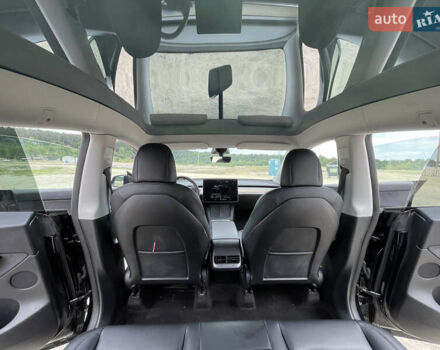Черный Тесла Model Y, объемом двигателя 0 л и пробегом 83 тыс. км за 25500 $, фото 20 на Automoto.ua