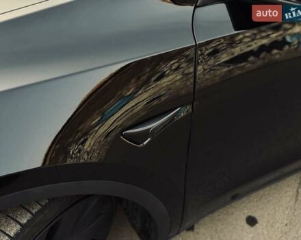 Черный Тесла Model Y, объемом двигателя 0 л и пробегом 44 тыс. км за 34200 $, фото 5 на Automoto.ua