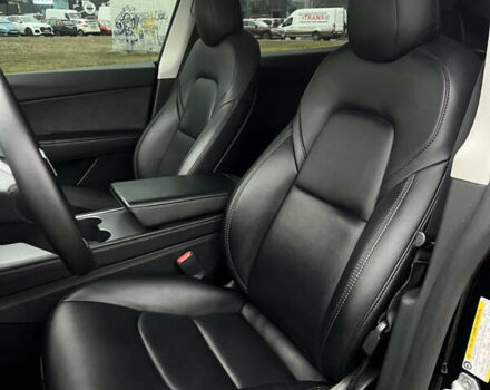 Черный Тесла Model Y, объемом двигателя 0 л и пробегом 61 тыс. км за 22900 $, фото 18 на Automoto.ua