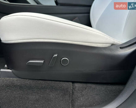 Черный Тесла Model Y, объемом двигателя 0 л и пробегом 136 тыс. км за 26199 $, фото 32 на Automoto.ua