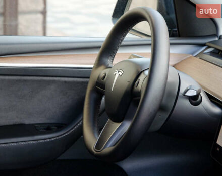 Чорний Тесла Model Y, об'ємом двигуна 0 л та пробігом 130 тис. км за 25500 $, фото 31 на Automoto.ua