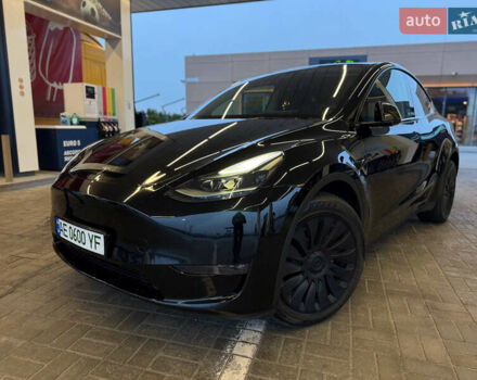 Черный Тесла Model Y, объемом двигателя 0 л и пробегом 53 тыс. км за 34999 $, фото 2 на Automoto.ua
