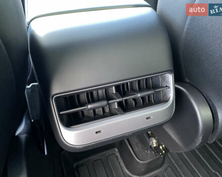 Тесла Model Y 2022 у Луцьку на Automoto.ua Чорний Тесла Model Y, об'ємом двигуна 0 л та пробігом 224 тис. км за 27500 $, фото 87 на Automoto.ua