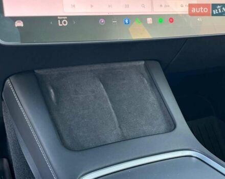 Черный Тесла Model Y, объемом двигателя 0 л и пробегом 73 тыс. км за 27890 $, фото 22 на Automoto.ua