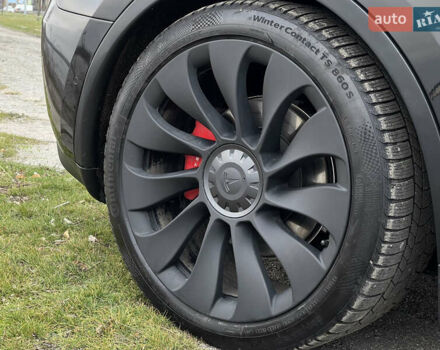 Чорний Тесла Model Y, об'ємом двигуна 0 л та пробігом 88 тис. км за 29999 $, фото 9 на Automoto.ua