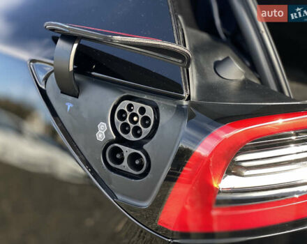 Тесла Model Y 2022 у Луцьку на Automoto.ua Чорний Тесла Model Y, об'ємом двигуна 0 л та пробігом 224 тис. км за 27500 $, фото 70 на Automoto.ua