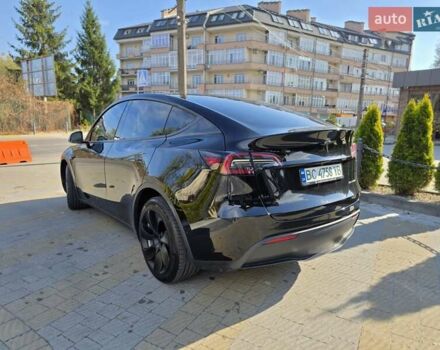 Черный Тесла Model Y, объемом двигателя 0 л и пробегом 27 тыс. км за 28999 $, фото 9 на Automoto.ua