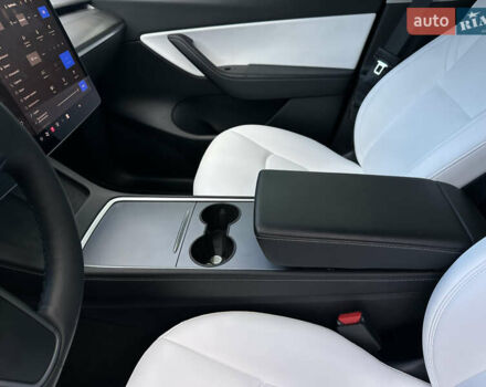 Черный Тесла Model Y, объемом двигателя 0 л и пробегом 136 тыс. км за 26199 $, фото 38 на Automoto.ua