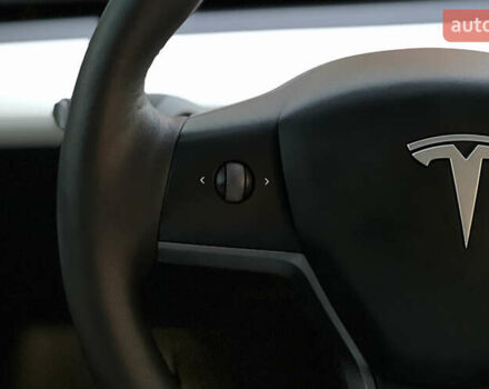 Черный Тесла Model Y, объемом двигателя 0 л и пробегом 121 тыс. км за 25750 $, фото 11 на Automoto.ua