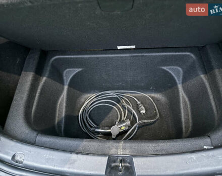 Черный Тесла Model Y, объемом двигателя 0 л и пробегом 85 тыс. км за 28000 $, фото 31 на Automoto.ua