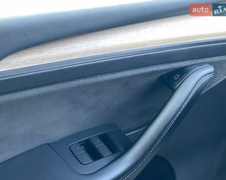 Тесла Model Y 2022 у Луцьку на Automoto.ua Чорний Тесла Model Y, об'ємом двигуна 0 л та пробігом 224 тис. км за 27500 $, фото 77 на Automoto.ua