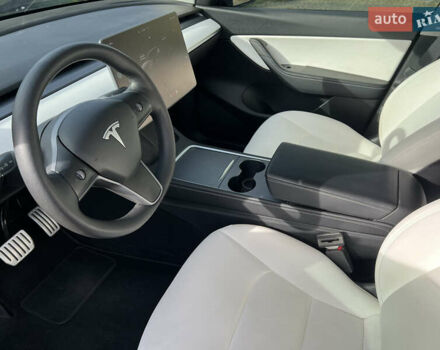 Тесла Model Y 2022 у Львові на Automoto.ua Чорний Тесла Model Y, об'ємом двигуна 0 л та пробігом 128 тис. км за 26300 $, фото 18 на Automoto.ua