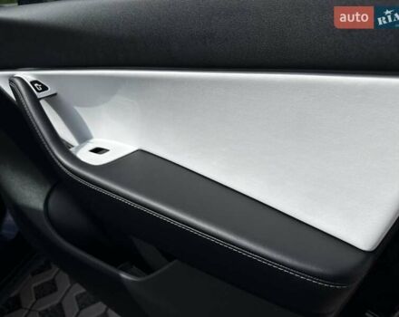 Тесла Model Y 2022 в Луцке на Automoto.ua Черный Тесла Model Y, объемом двигателя 0 л и пробегом 222 тыс. км за 19999 $, фото 46 на Automoto.ua