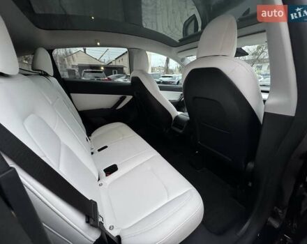 Черный Тесла Model Y, объемом двигателя 0 л и пробегом 45 тыс. км за 25999 $, фото 22 на Automoto.ua