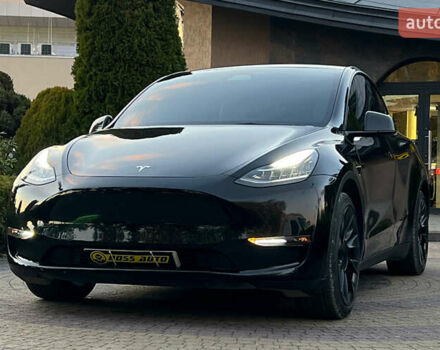 Черный Тесла Model Y, объемом двигателя 0 л и пробегом 121 тыс. км за 25750 $, фото 2 на Automoto.ua