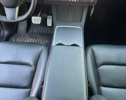 Черный Тесла Model Y, объемом двигателя 0 л и пробегом 44 тыс. км за 32500 $, фото 14 на Automoto.ua