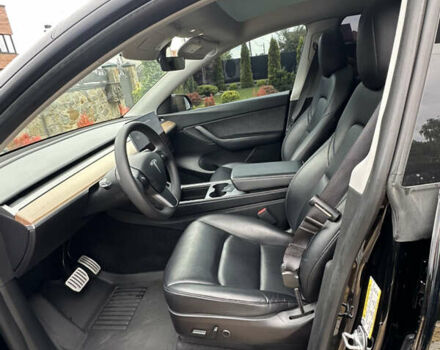 Черный Тесла Model Y, объемом двигателя 0 л и пробегом 74 тыс. км за 27999 $, фото 9 на Automoto.ua