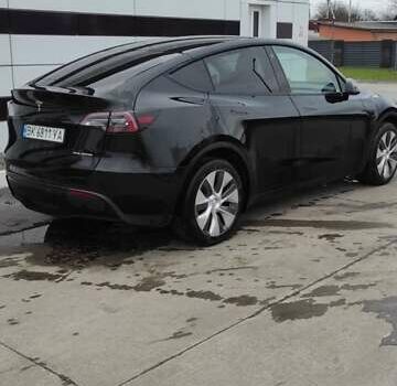 Черный Тесла Model Y, объемом двигателя 0 л и пробегом 46 тыс. км за 25900 $, фото 2 на Automoto.ua