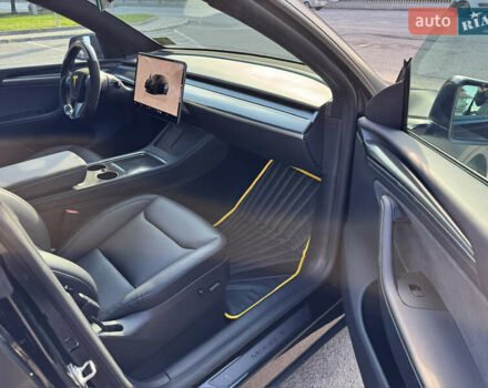 Черный Тесла Model Y, объемом двигателя 0 л и пробегом 50 тыс. км за 39999 $, фото 15 на Automoto.ua