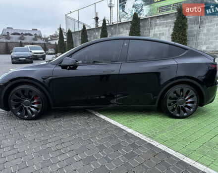 Черный Тесла Model Y, объемом двигателя 0 л и пробегом 85 тыс. км за 28000 $, фото 3 на Automoto.ua