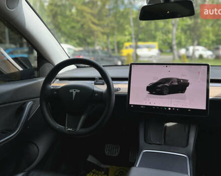 Чорний Тесла Model Y, об'ємом двигуна 0 л та пробігом 103 тис. км за 30999 $, фото 17 на Automoto.ua