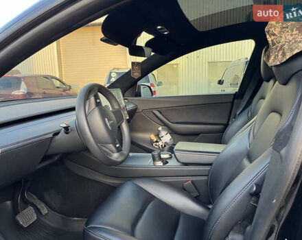 Черный Тесла Model Y, объемом двигателя 0 л и пробегом 120 тыс. км за 24000 $, фото 8 на Automoto.ua