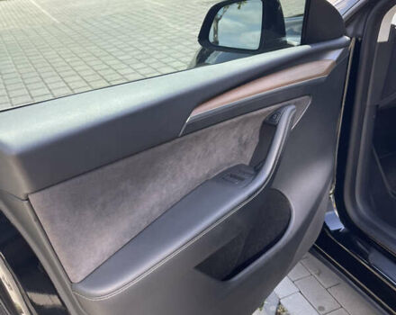 Черный Тесла Model Y, объемом двигателя 0 л и пробегом 50 тыс. км за 25500 $, фото 32 на Automoto.ua